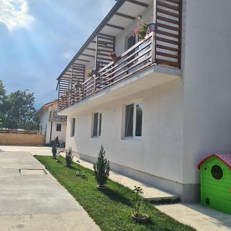Luca'S Studio 3 ,Close To Therme Bucharest, Airport Otopeni Balotesti Exterior foto